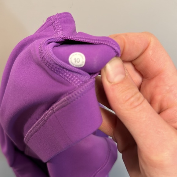 High neck align tank - Picture 3 of 3